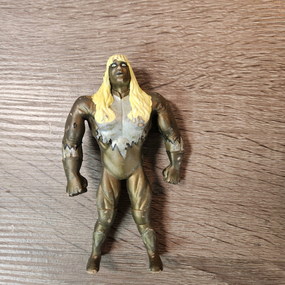 Vintage 1996 Goldust WWF WWE Just Toys Bend-Ems Action Figure Gold Rubber Toy
